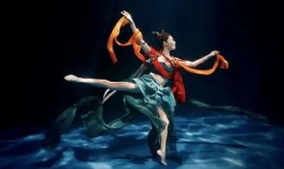 杂技演员新爆料是谁啊视频,杂技演员新爆料，神秘人物身份引热议！